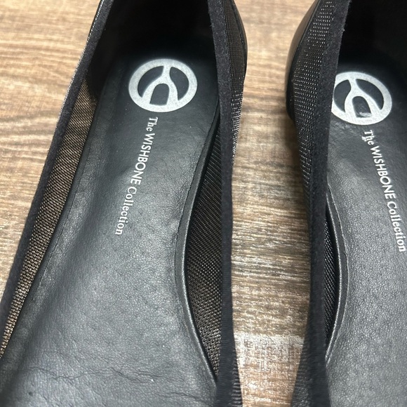 The Wishbone Collection 9M EUC near newBlack Leather Flats with Bow & mesh sides - Picture 7 of 13